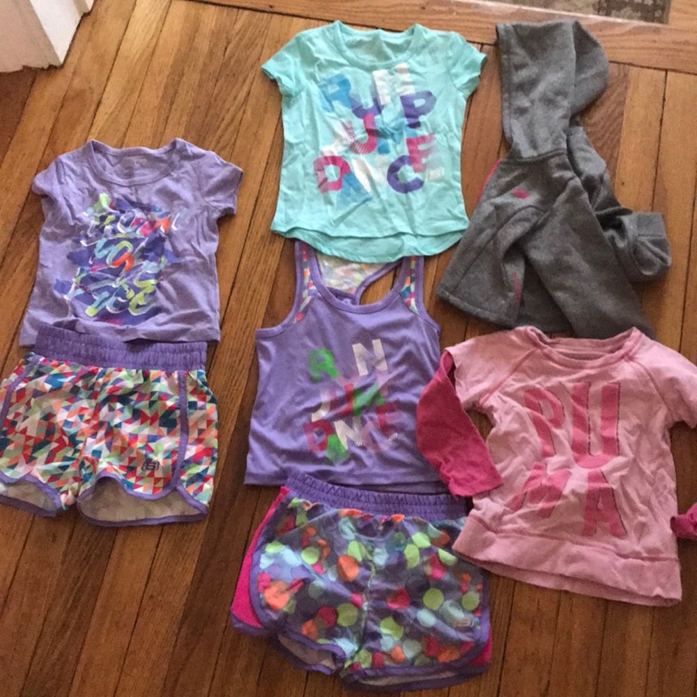 18 month active lot. Great condition